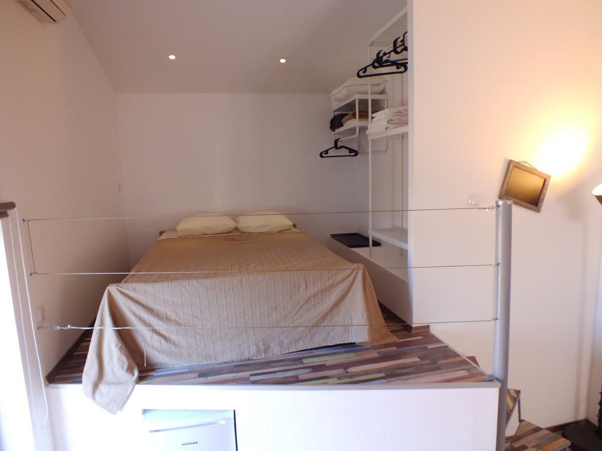 Apartmani Barisic Brodarica  Eksteriør billede