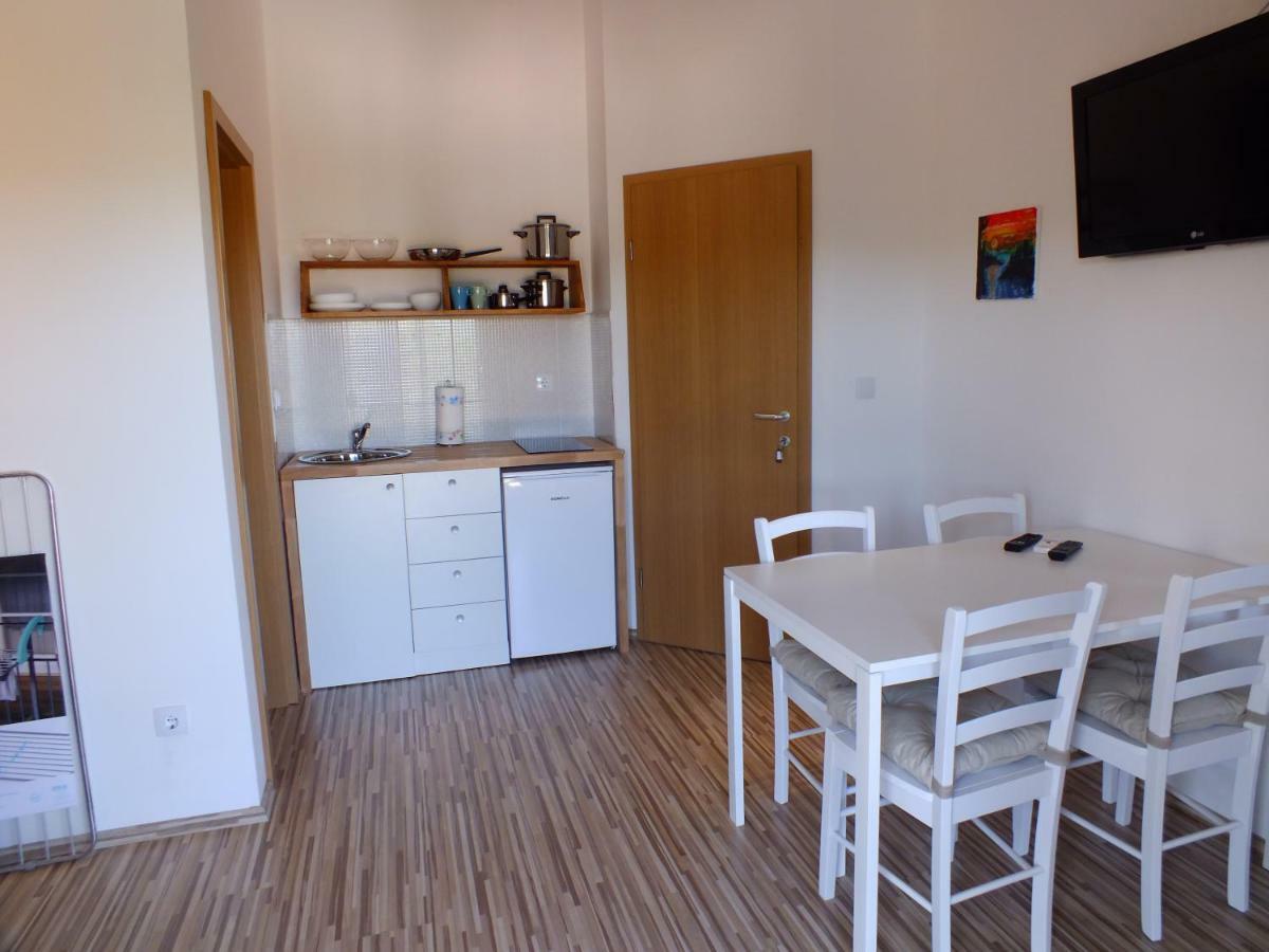 Apartmani Barisic Brodarica  Eksteriør billede